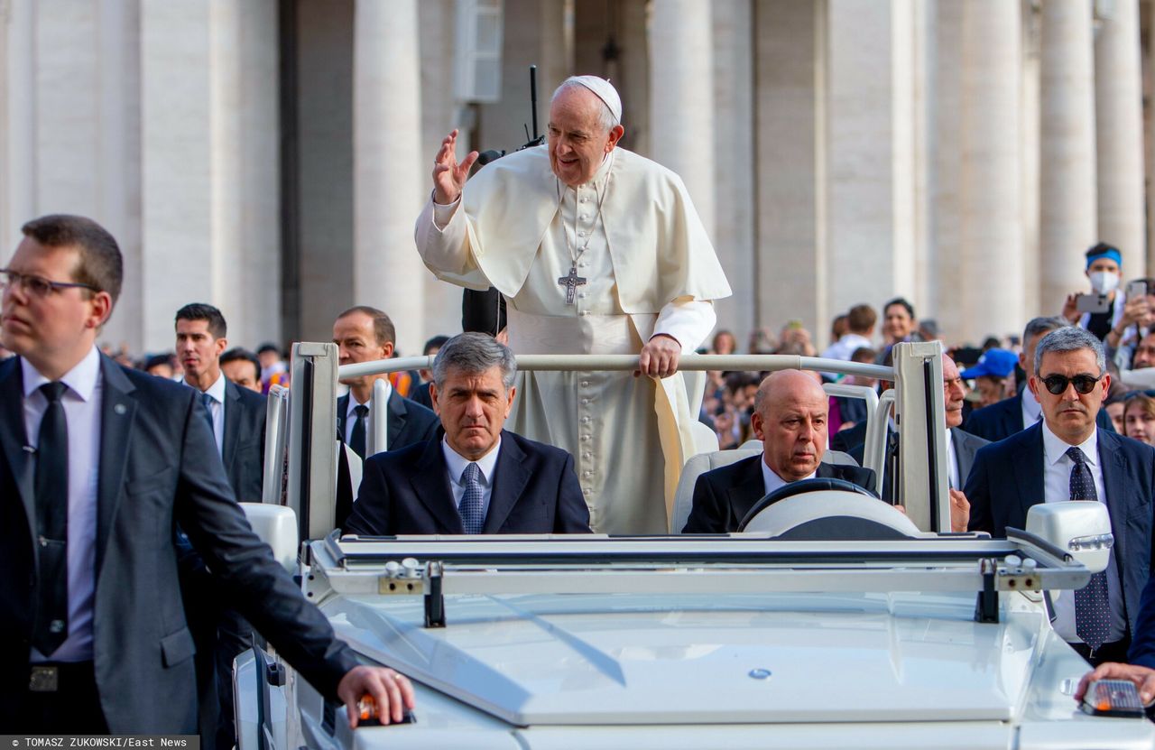 A dangerous criminal was arrested. He came to the Pope's audience.