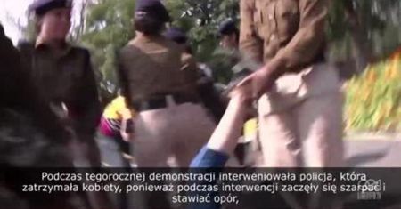 20 kobiet próbowało wtargnąć do ambasady Chin