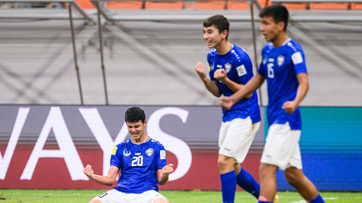 Zdjęcie okładkowe artykułu: Getty Images / Marcio Machado/Eurasia Sport Images / Na zdjęciu: Radość piłkarzy Uzbekistanu U17.