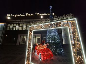 Myszków: Miasto rozbłysło na święta. Tak prezentuje się miasto wieczorem!