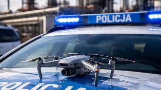 14-latek podczas zabawy dronem wleciał na teren rafinerii. Został zatrzymany razem z opiekunem