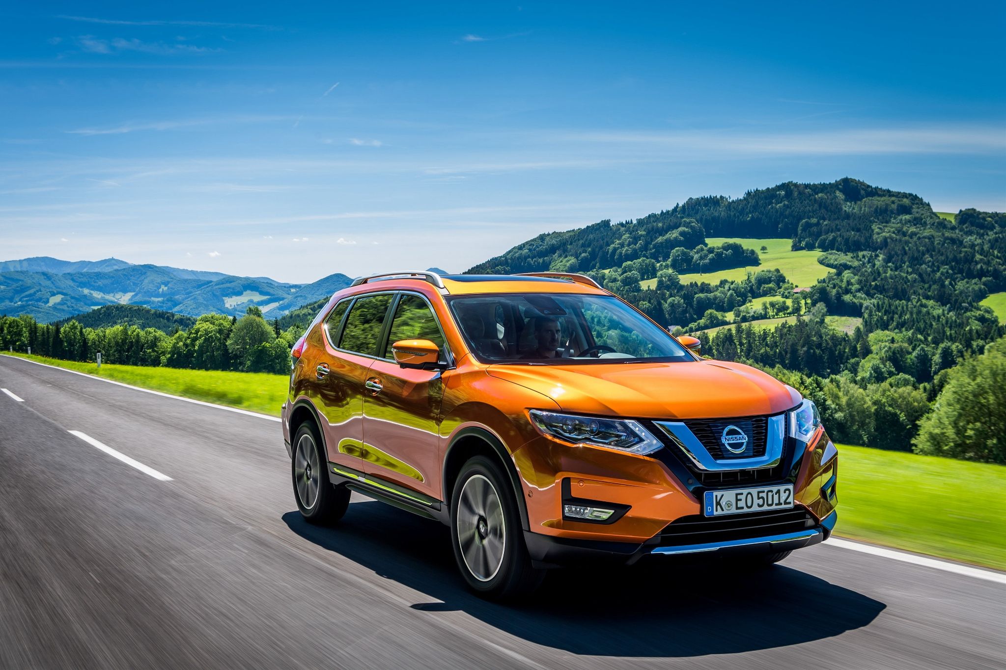 Nissan X-Trail jest typowym, dużym SUV-em