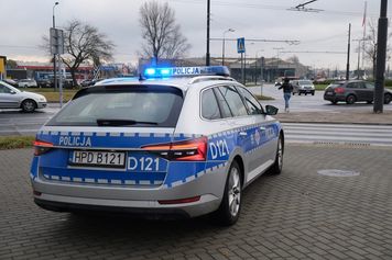 Finał kradzieży Opla Movano z Sympatycznej. Złodzieje wpadli z promilami, bus wrócił do właściciela