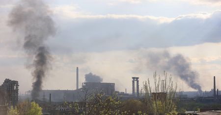 Obrońcy Mariupola. W Azowstalu są Białorusini