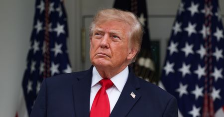 Sankcje na Rosję zawieszone. Trump tłumaczy. "Korzystne dla świata"
