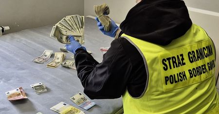 Ukraińska szajka rozbita przez służby. Zatrzymania w dwóch miastach