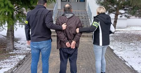 Przyjechał na rodzinną uroczystość do Polski. Wpadł po 25 latach ukrywania się