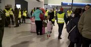 “Ludzie są u was przyjacielscy, gościnni. Bardzo wam dziękujemy”. Tysiące uchodźców wciąż przybywa do Polski