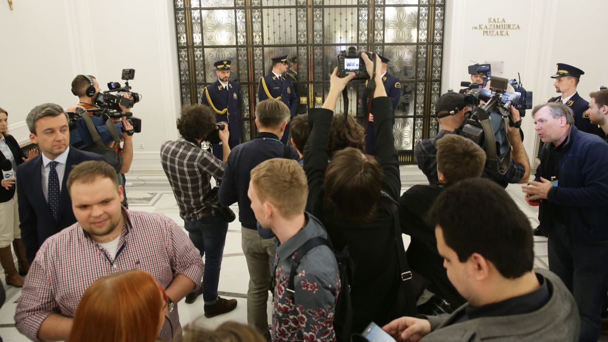 Zdjęcie z piątku, kiedy obrady Sejmu zostały przeniesione do innej sali