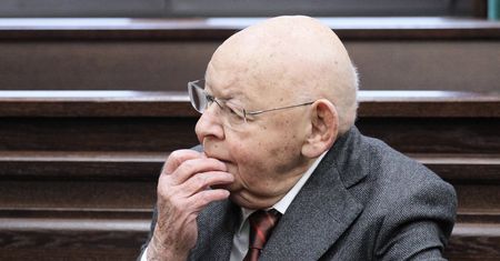 Jerzy Urban prawomocnie uniewinniony. Prokuratura spóźniła się o jeden dzień