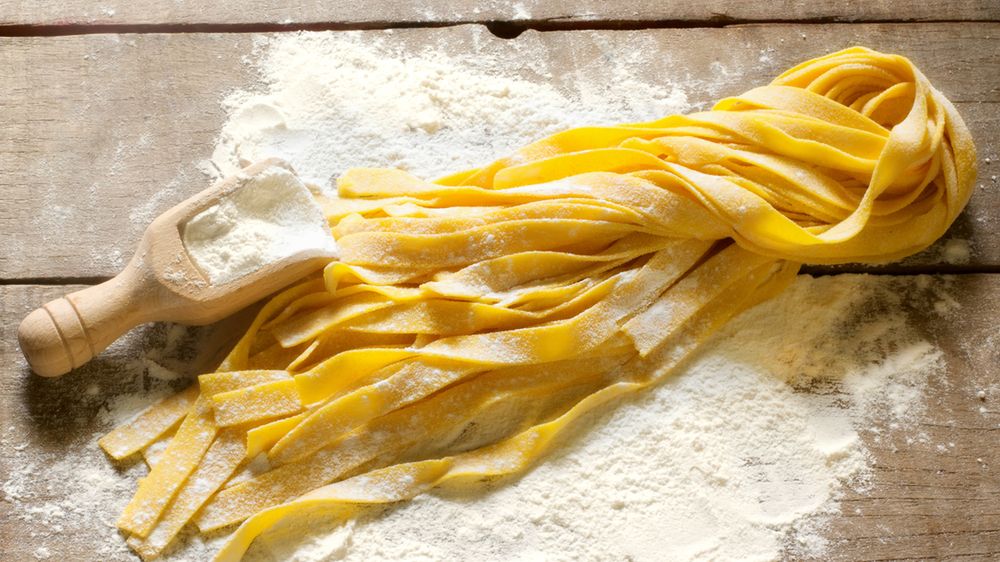 Mrożony makaron (świeży)