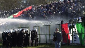 Jagiellonia - Legia: święto futbolu, które zamieniło się w skandal, ale odrodziło białostoczan