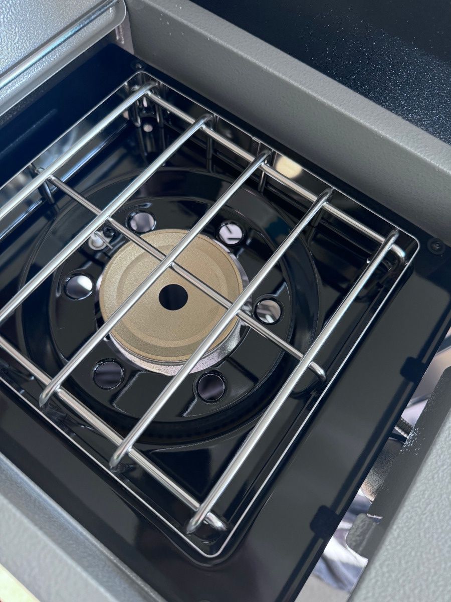 Weber Spirit E-335