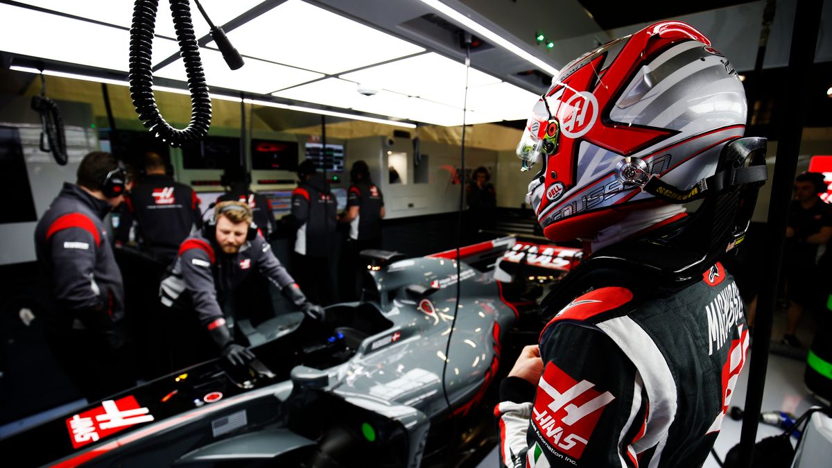 Zdjęcie okładkowe artykułu: Materiały prasowe / Haas F1 Team / Na zdjęciu: stajnia Haas F1 Team