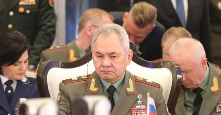 Szojgu grozi: "Rosja zwiększa gotowość bojową"