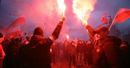 Policzyliśmy, ile kosztowały marsze w Warszawie. To największa akcja stołecznych służb w historii