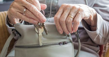 Nowe dane GUS: niemal 90 proc. Seniorzy w Polsce rzadziej zadłużeni