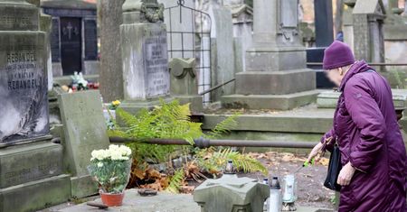 Kolejny sąd potwierdza. Te opłaty na cmentarzach są bezprawne