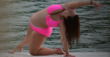 Co za ciało! Ashley Graham, modelka plus size w bikini