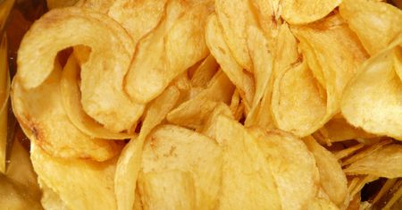 GIS ostrzega przed tymi chipsami. Nie jedz, jeśli jesteś uczulony!