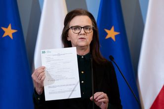 Świadczenie 300 plus. Jest już data wypłaty pieniędzy