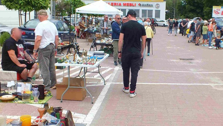 Starachowicka giełda staroci i różności wciąż ma się dobrze