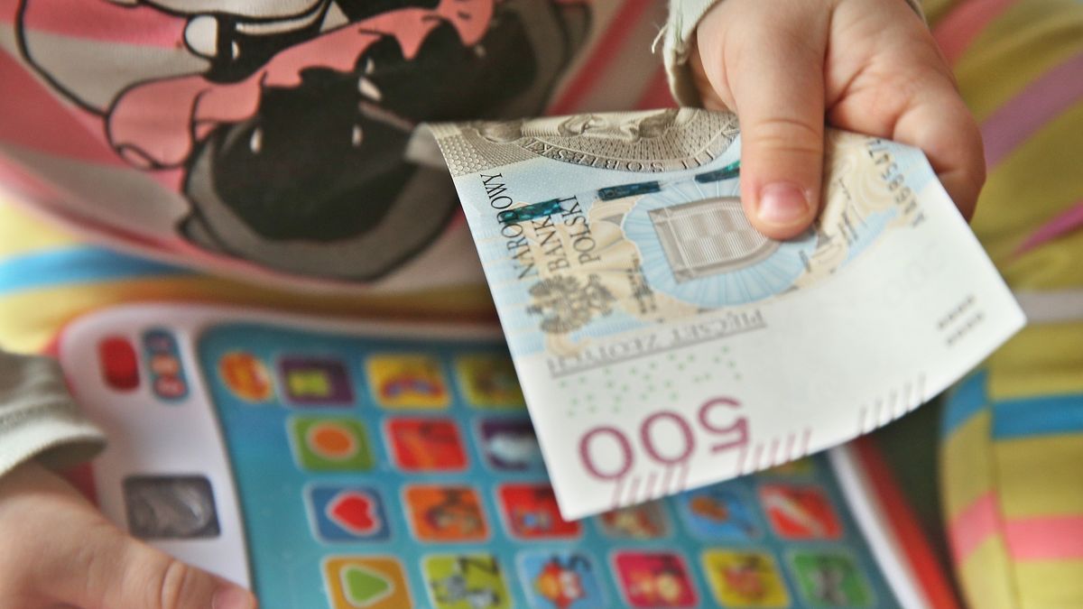 Wniosek o 500+ i 300+ lepiej złożyć szybciej. Zapomnienie może kosztować