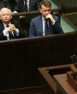 Paweł Kukiz dyscyplinuje posłów i wprowadza "deklarację lojalności"? Nawet w tej sprawie Kukiz '15 ma różne wersje