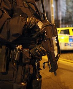 Irlandia Północna: płonący zamachowiec w Belfaście