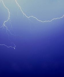 Burze w Polsce. Na Dolnym Śląsku ponad 100 interwencji straży pożarnej po nocnych nawałnicach