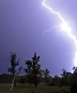 Nawałnica przeszła przez Brisbane; ok. 70 tys. domów bez prądu w Australii