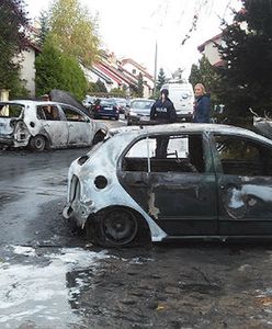 Nocny pożar w Pruszczu Gdańskim. Płonęło siedem samochodów