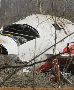 Wrak Tu-154M wreszcie osłonięty wiatą