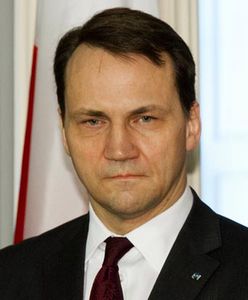 Radosław Sikorski wylicza wyzwania dla służby konsularnej