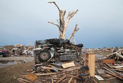 Dwa tornada uderzyły w stan Missouri - film