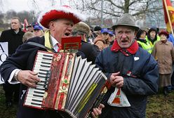 Połowa obywateli chce wyjechać "za chlebem"