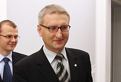 Komisja regulaminowa przeciwko uchyleniu immunitetu Pięcie