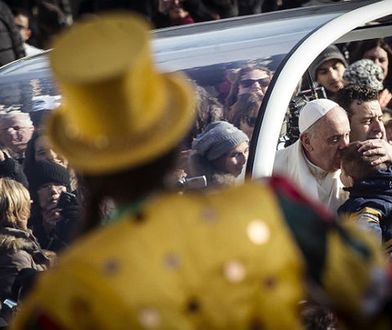 Papież ochrzcił w Kaplicy Sykstyńskiej dzieci osób niezamężnych i bez ślubu kościelnego