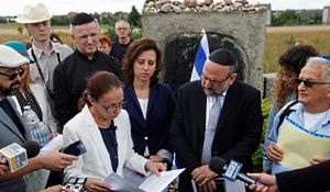 Uczczono 75. rocznicę mordu Żydów w Jedwabnem