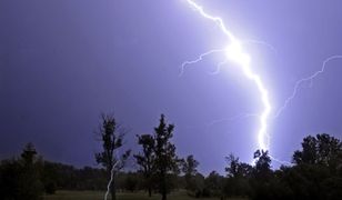 Nawałnica przeszła przez Brisbane; ok. 70 tys. domów bez prądu w Australii