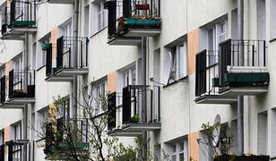 Dwuletni chłopiec wypadł z okna w Chorzowie