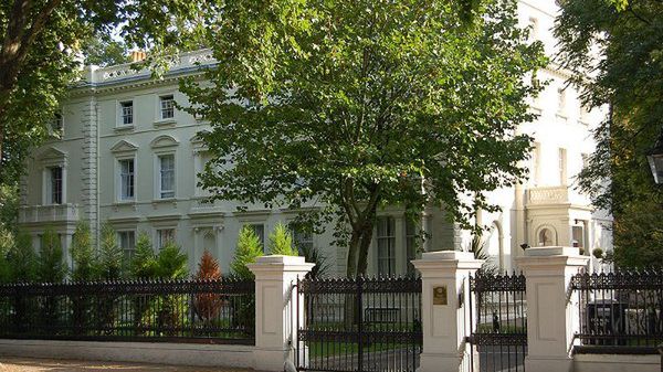 Ambasada rosyjska w Londynie