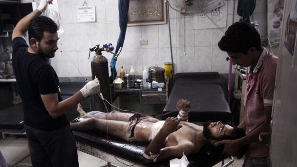 Mężczyzna ranny w czasie starć w Azaz, ok 30 km od Aleppo