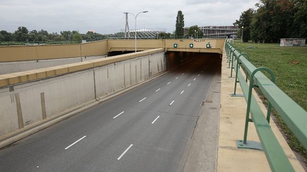 Zamknięty tunel Wisłostrady