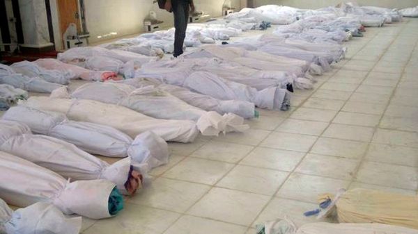 Ciała ofiar masakry w Huli