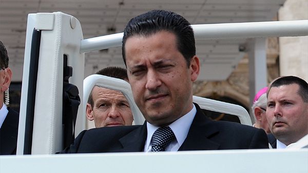 Paolo Gabriele - to przez niego nad Watykanem zbierają się czarne chmury