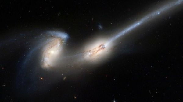 Spektakularne zderzenie dwóch galaktyk. Obraz uzyskany przez NASA w 2003 roku
