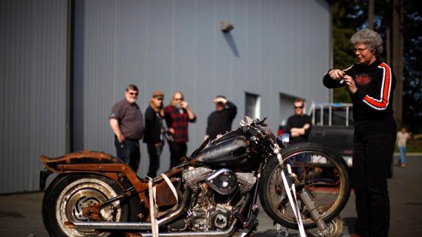 Motocykl 2004 FXSTB Softail Night Train