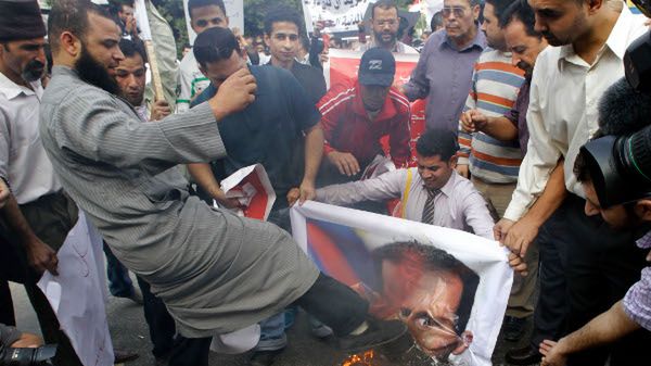 Irański Press TV podaje, że wydarzenia w Syrii są częścią amerykańskiego spisku