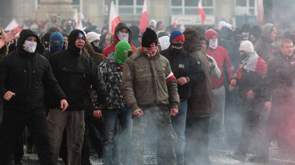 Podczas zamieszek zatrzymano około 200 osób